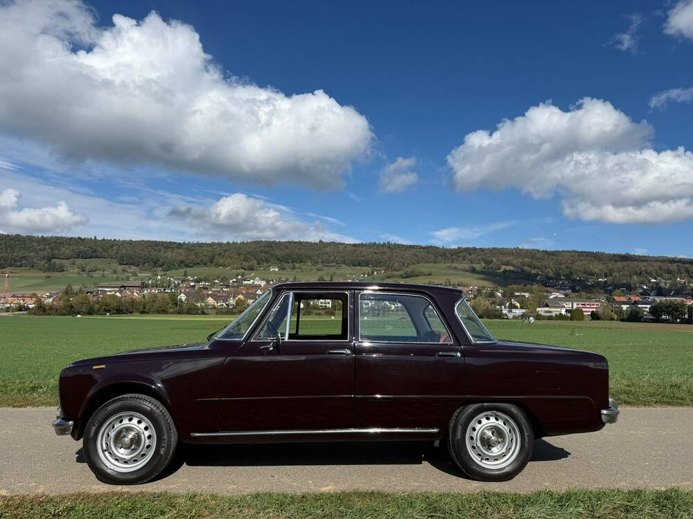 Alfa Romeo Giulia Super 1600 Limousine