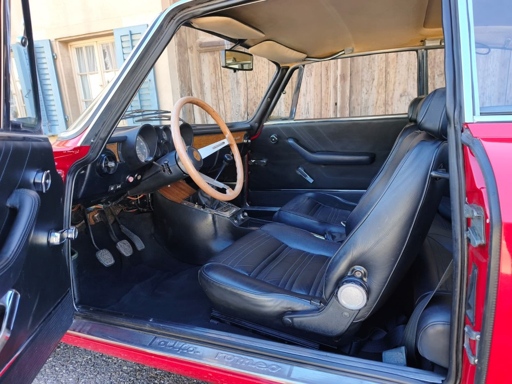 Alfa Romeo GTV 2000 Coupé