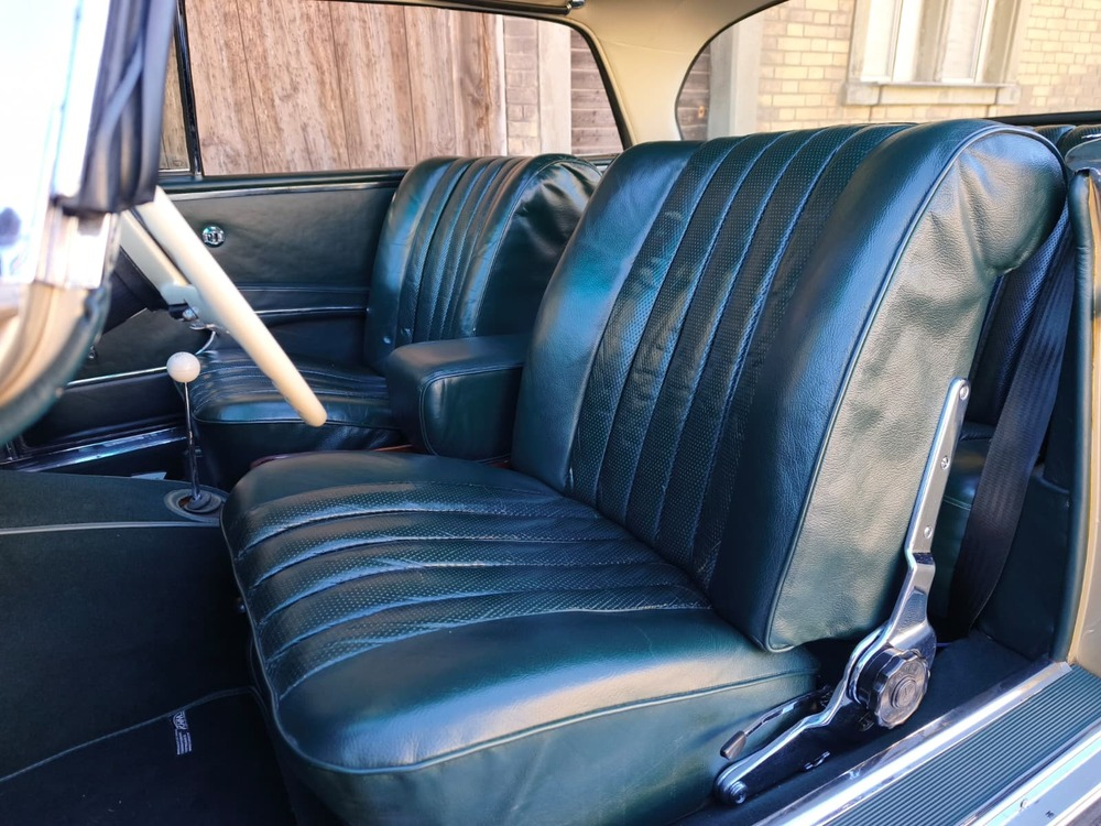 Mercedes-Benz 220 SEb Coupé