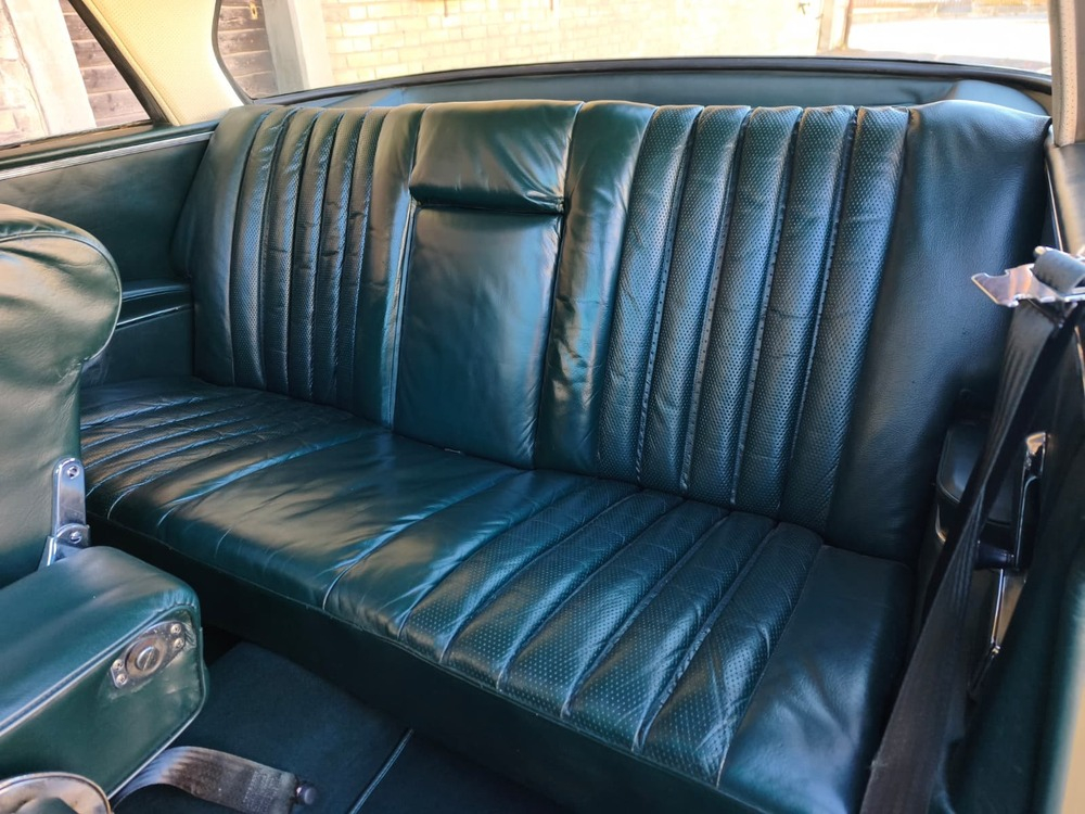 Mercedes-Benz 220 SEb Coupé