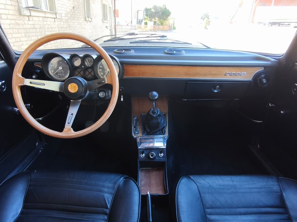 Alfa Romeo GTV 2000 Coupé