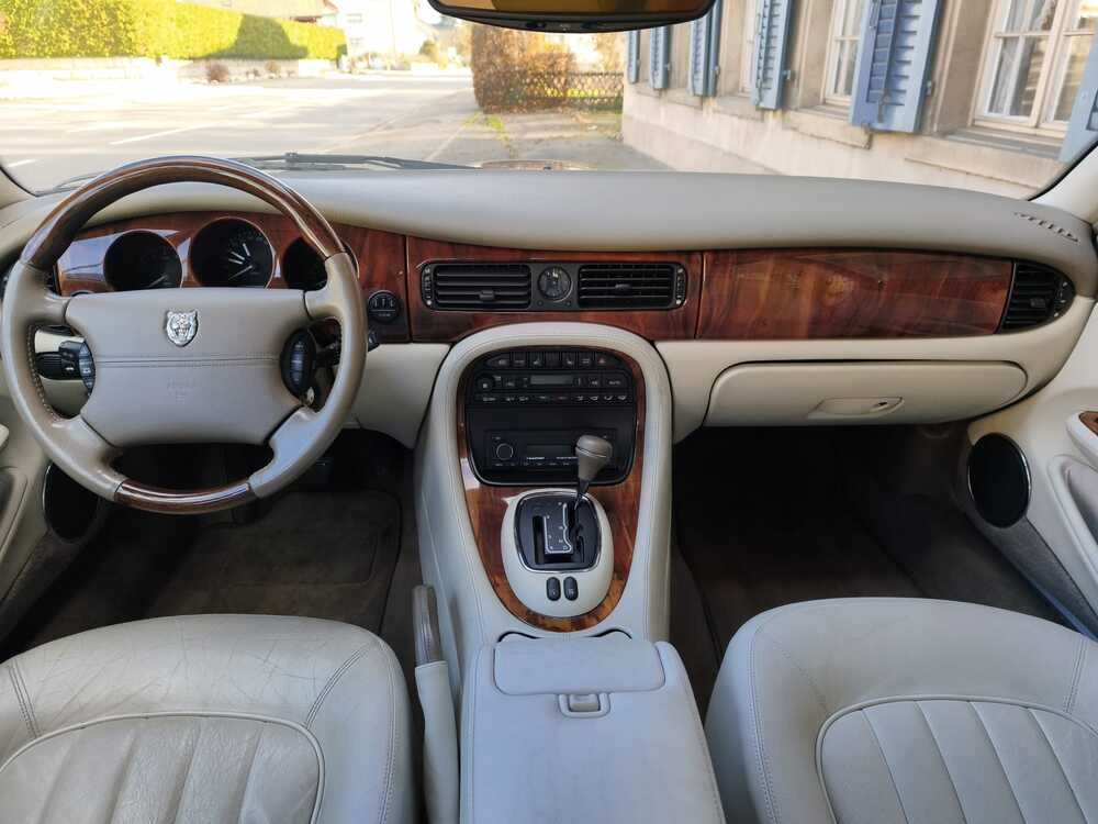 Jaguar XJ 4.0 V8 Sovereign Limousine