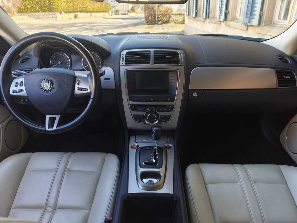 Jaguar XK 4.2 V8 Coupé