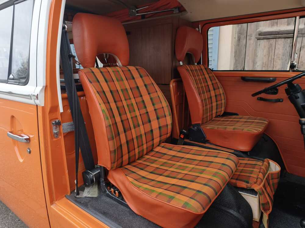 VW T2b Westfalia Camper