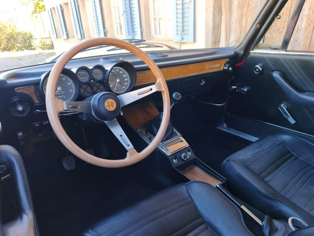 Alfa Romeo GTV 2000 Coupé
