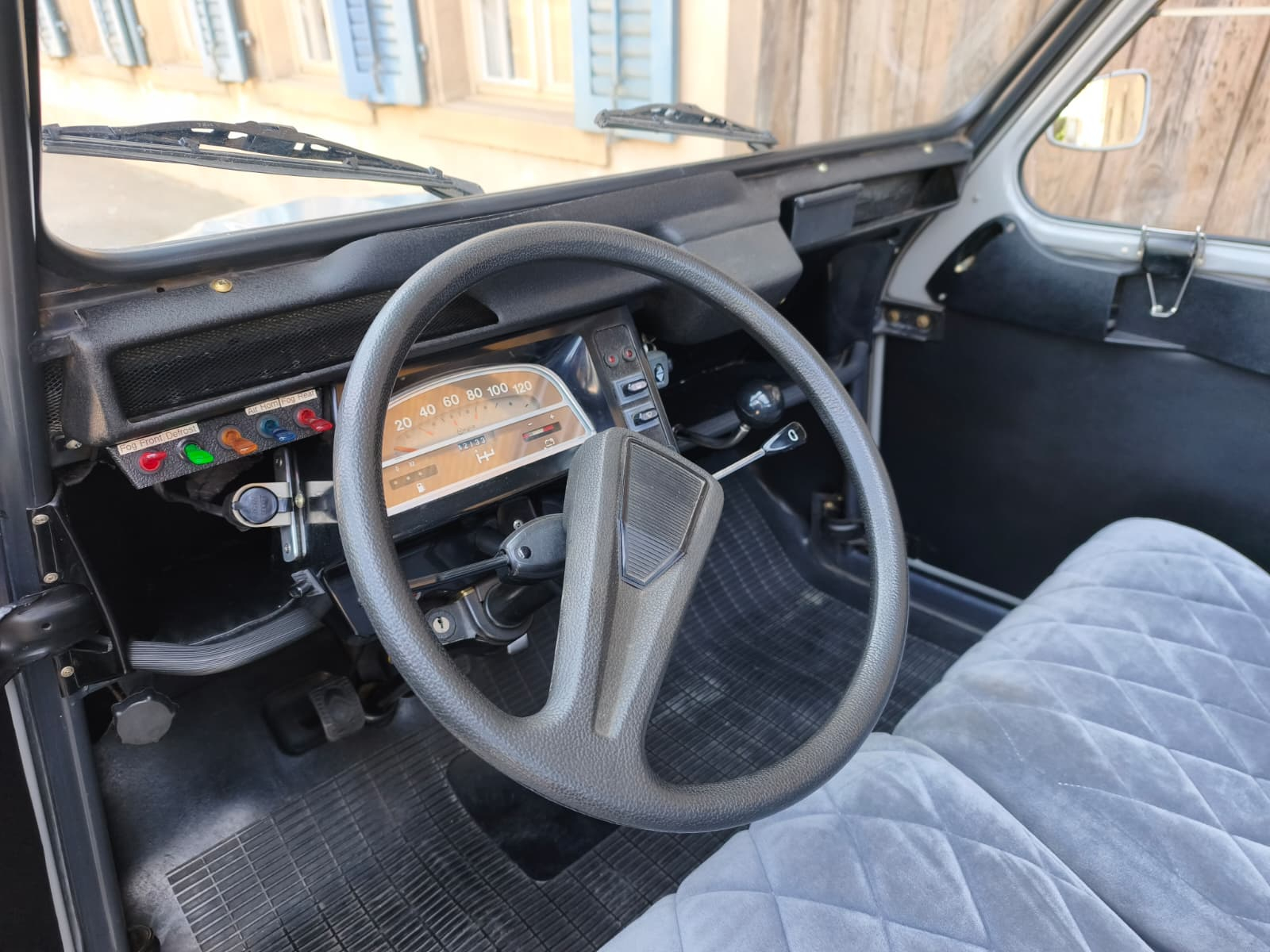 Citroen 2CV Cabriolet