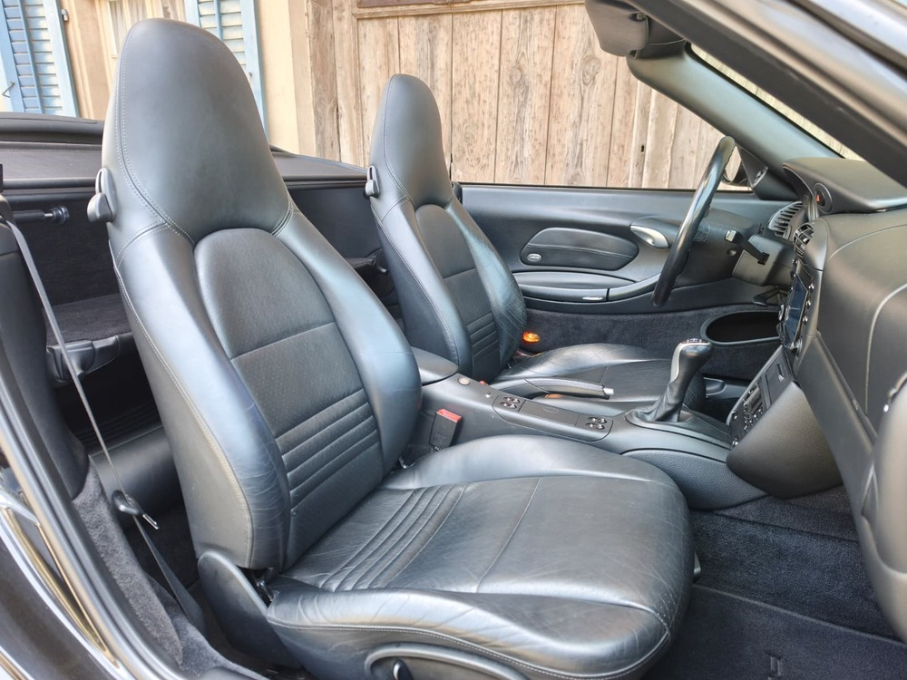 Porsche 911 Carrera Cabriolet