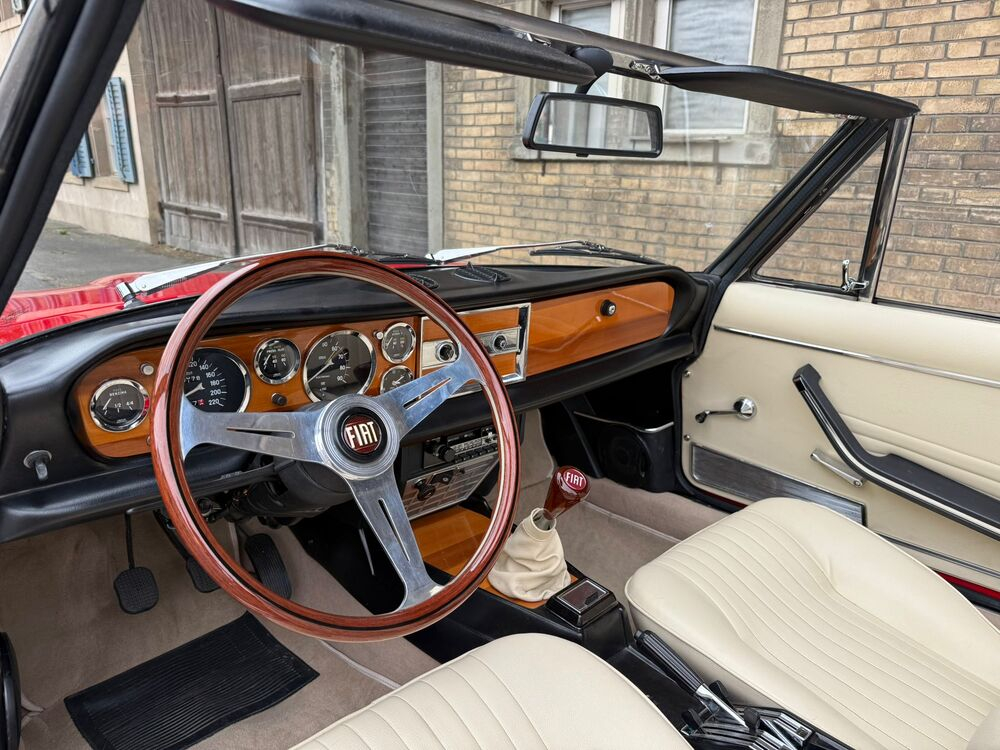 Fiat 124 Sport Spider 1600 Cabriolet