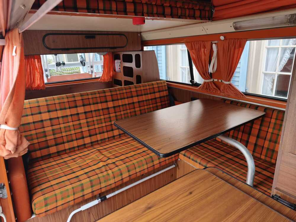 VW T2b Westfalia Camper
