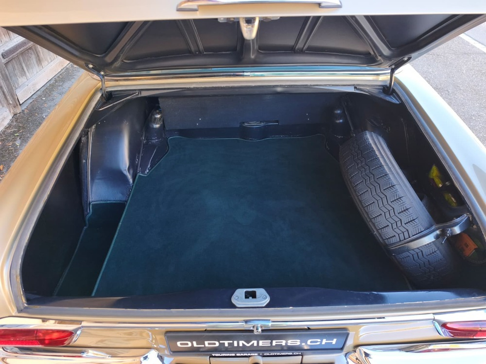 Mercedes-Benz 220 SEb Coupé
