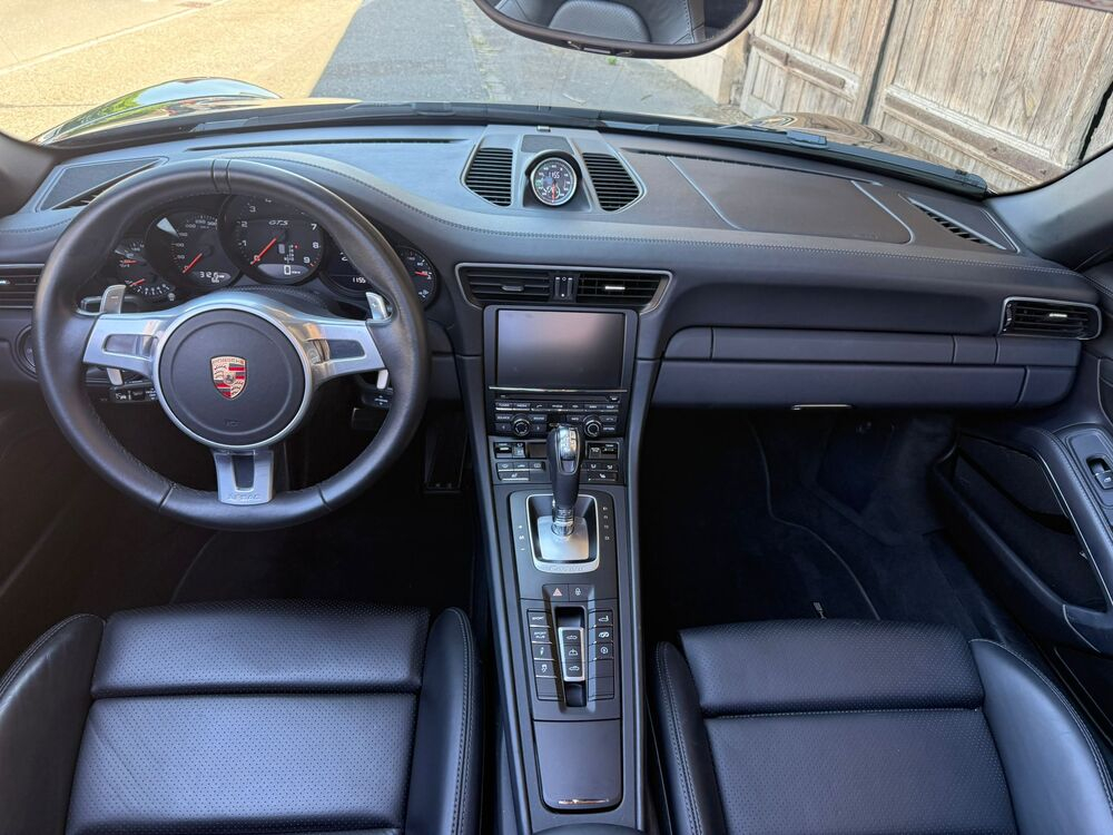 Porsche 911 Carrera 4 GTS PDK Cabriolet