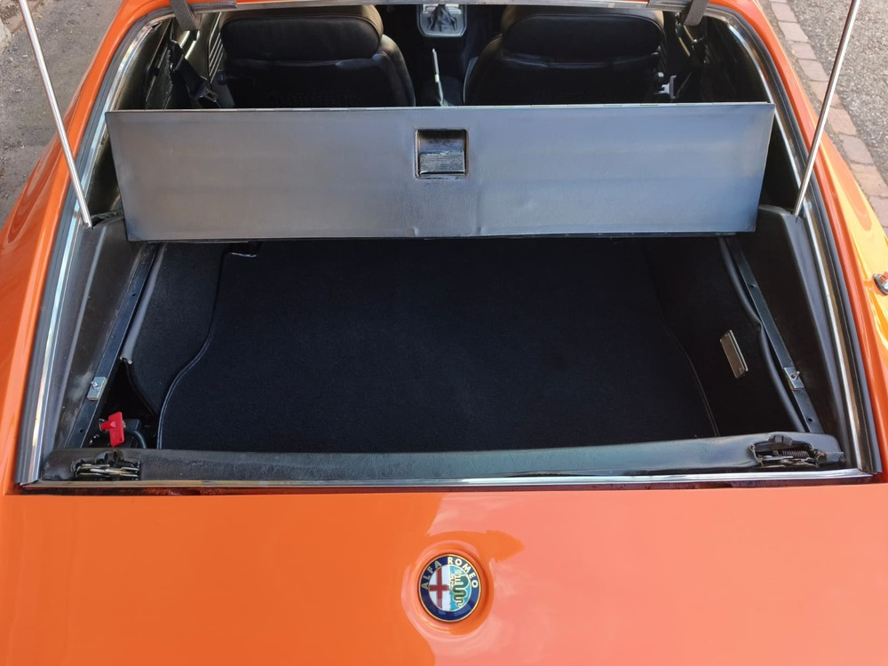 Alfa Romeo Montreal Coupé