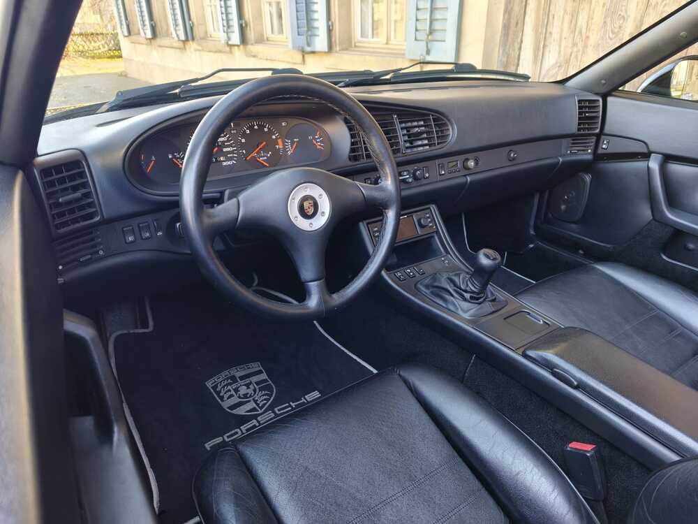 Porsche 944 Turbo Cabriolet
