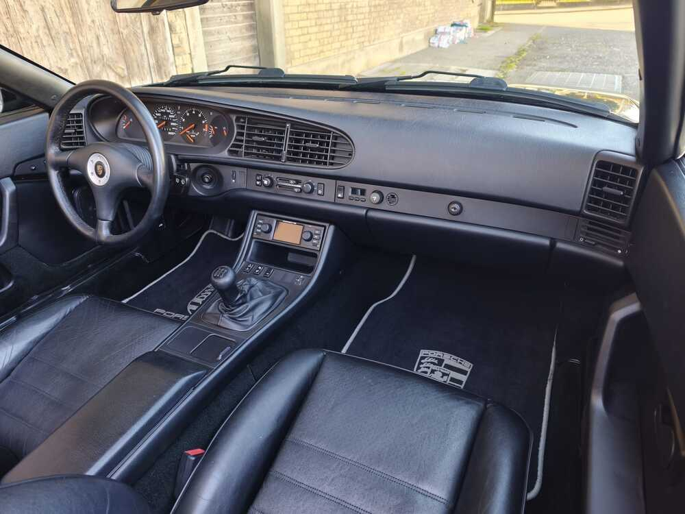 Porsche 944 Turbo Cabriolet