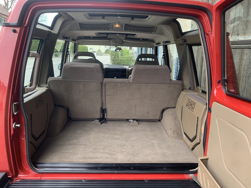 Land Rover Discovery 3.9i Geländewagen