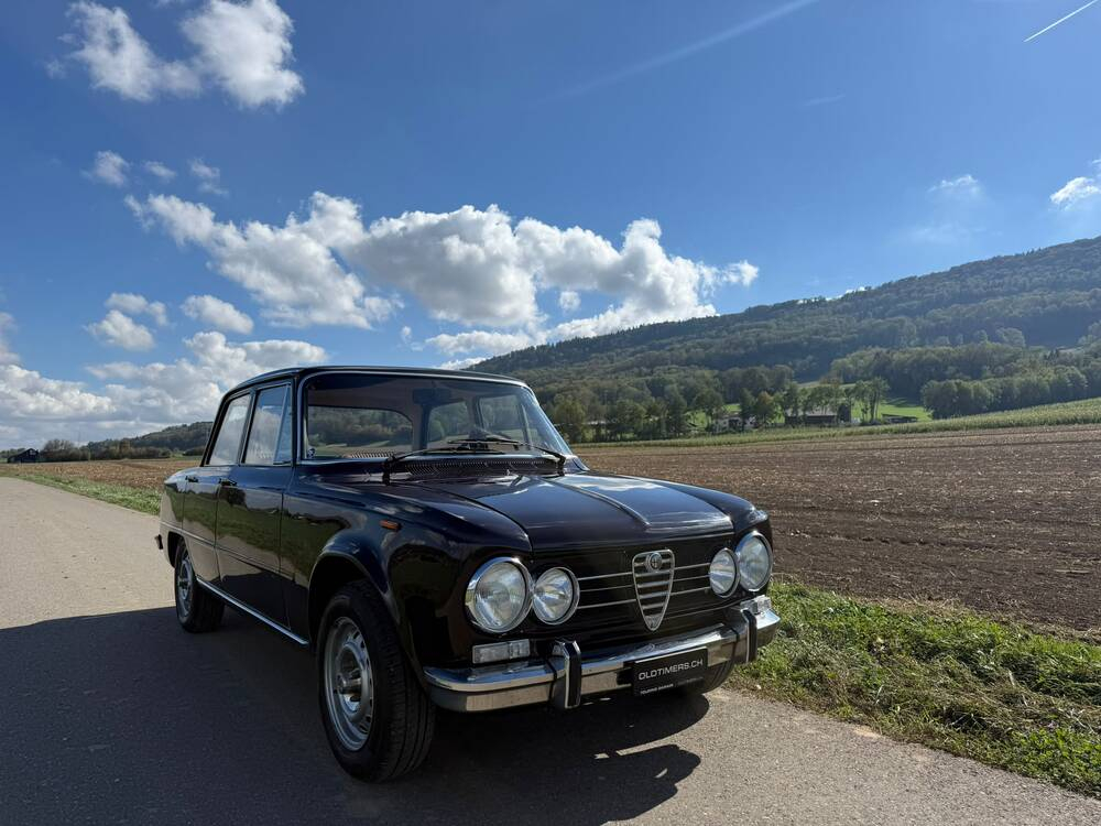 Alfa Romeo Giulia Super 1600 Limousine