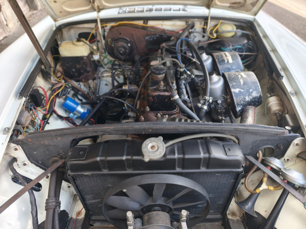 MG MGB GT Coupé