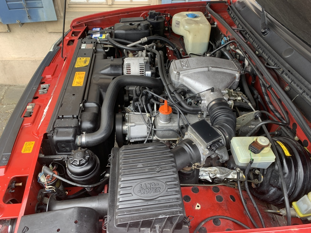 Land Rover Discovery 3.9i Geländewagen