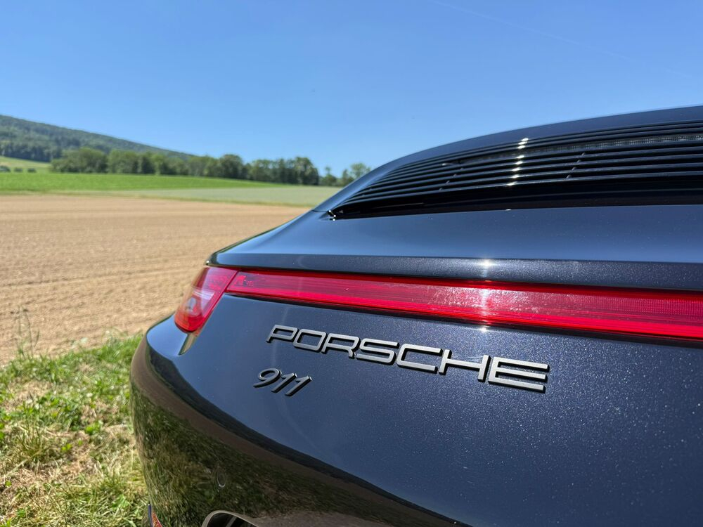 Porsche 911 Carrera 4 GTS PDK Cabriolet
