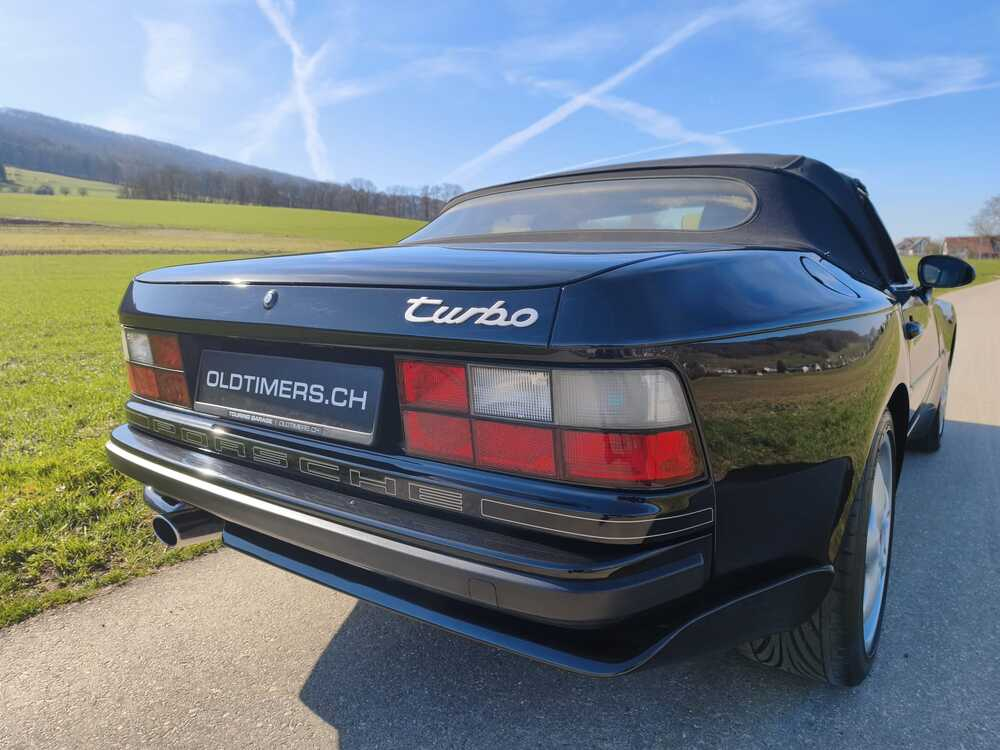Porsche 944 Turbo Cabriolet