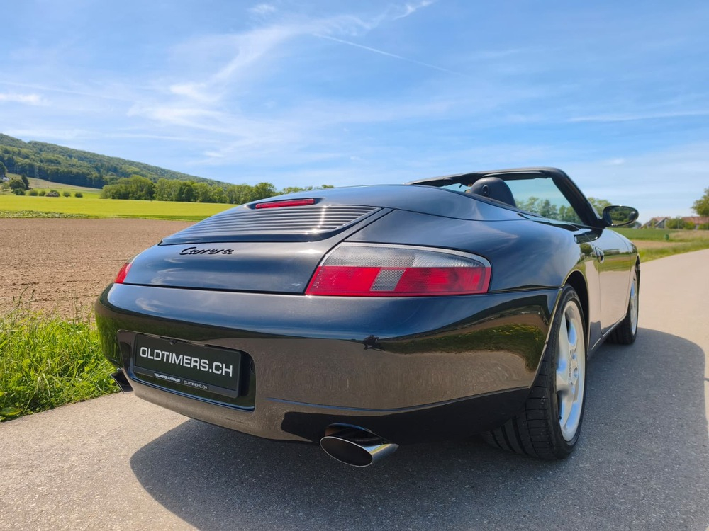 Porsche 911 Carrera Cabriolet