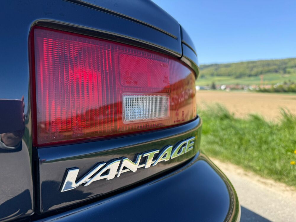 Aston Martin DB7 Vantage Volante Cabriolet