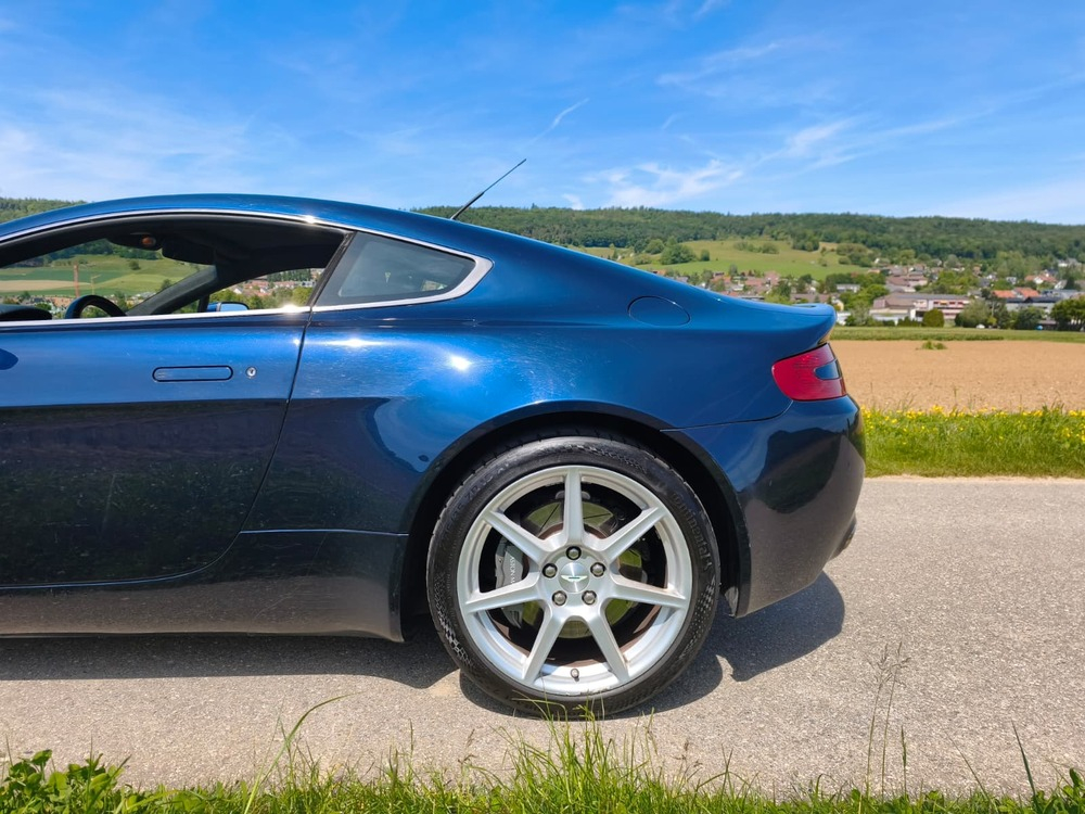 Aston Martin V8 Vantage 4.3 Coupé
