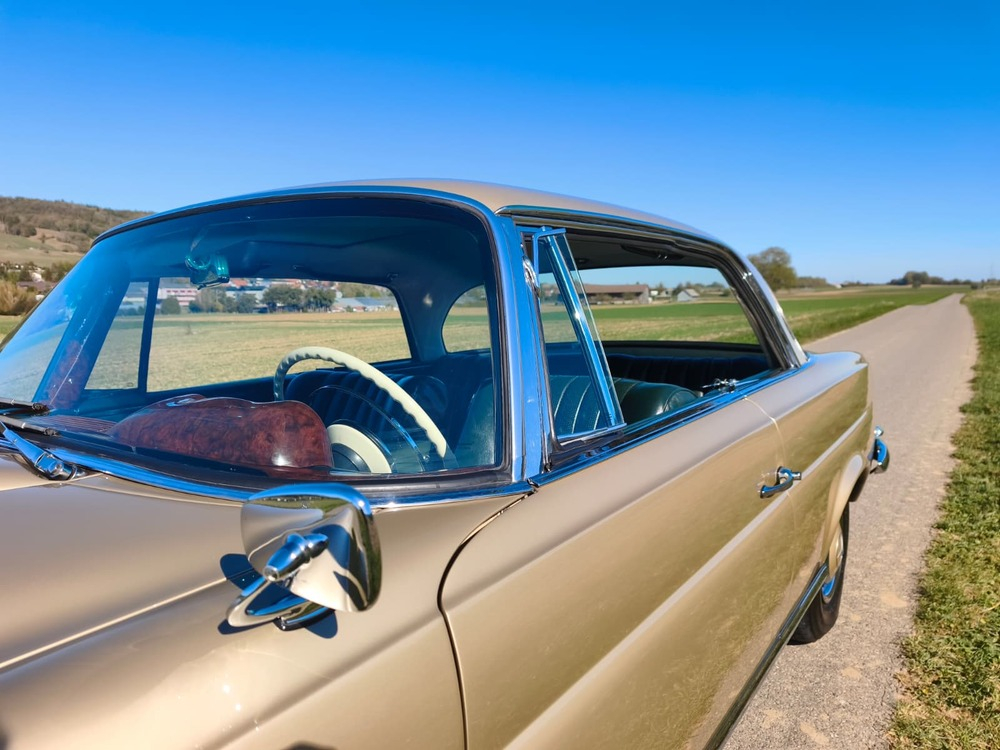 Mercedes-Benz 220 SEb Coupé