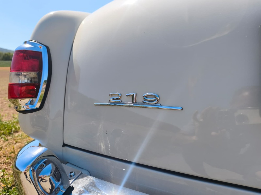 Mercedes-Benz 219 Limousine