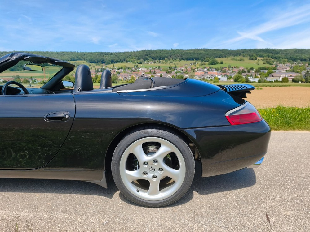 Porsche 911 Carrera Cabriolet
