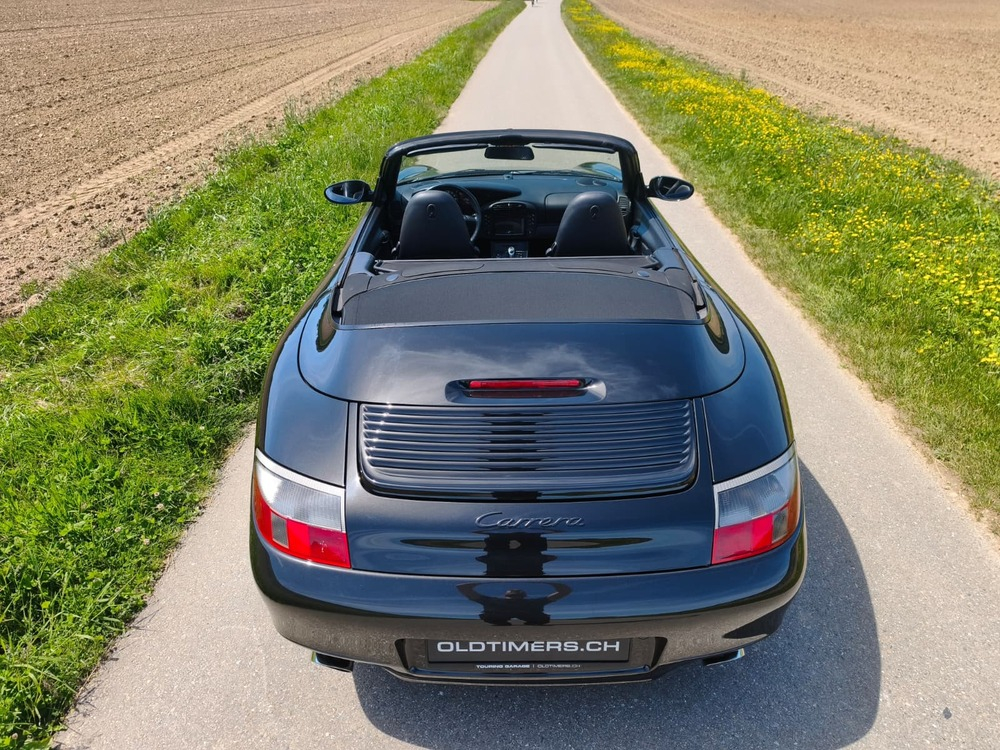 Porsche 911 Carrera Cabriolet