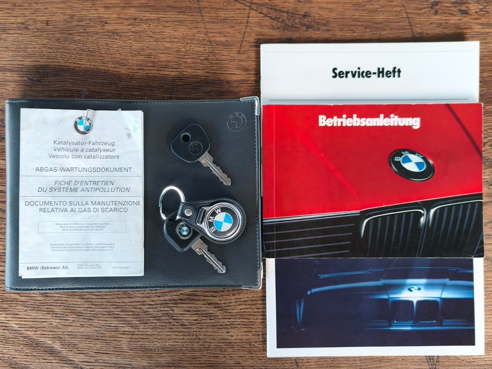 BMW 325i Cabriolet