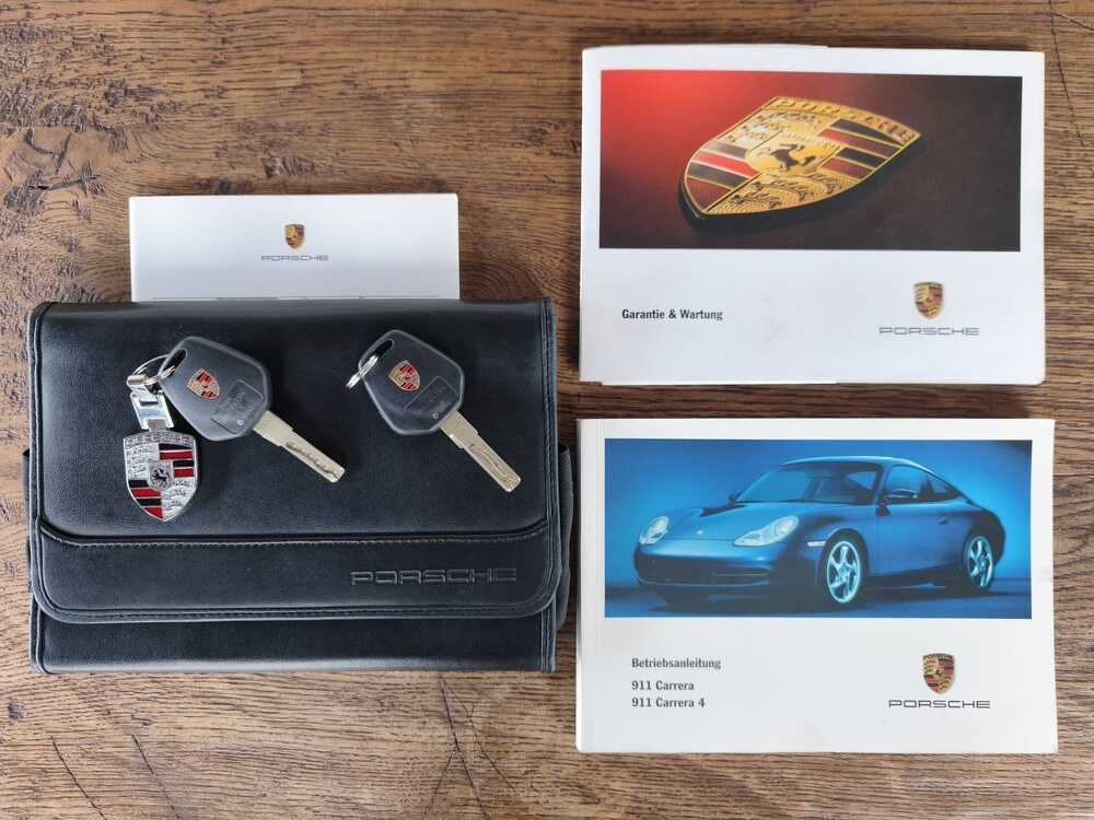 Porsche 911 Carrera Cabriolet