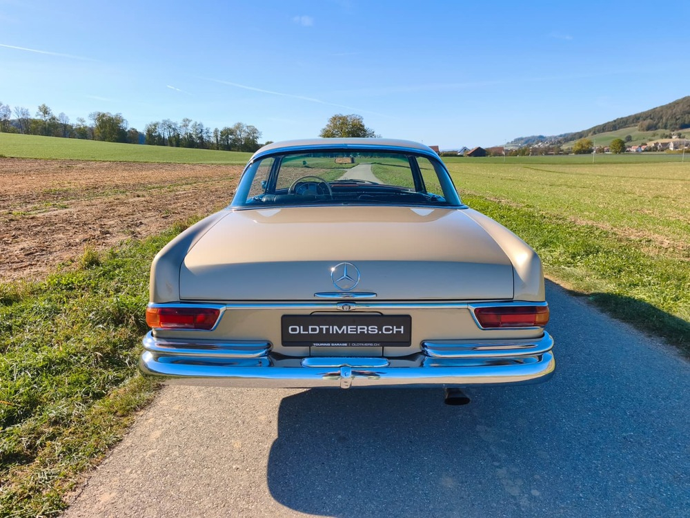 Mercedes-Benz 220 SEb Coupé