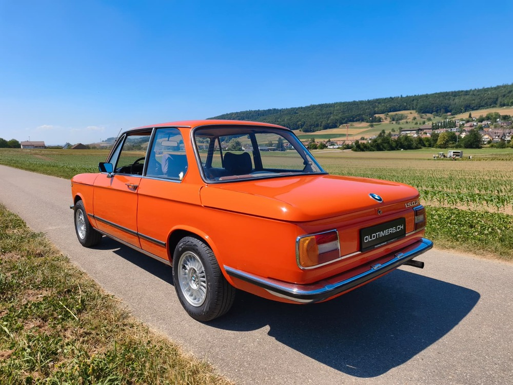 BMW 1502 Limousine