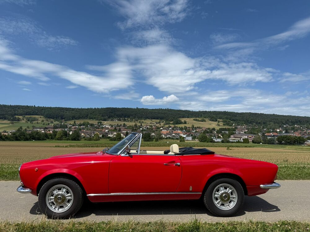 Fiat 124 Sport Spider 1600 Cabriolet