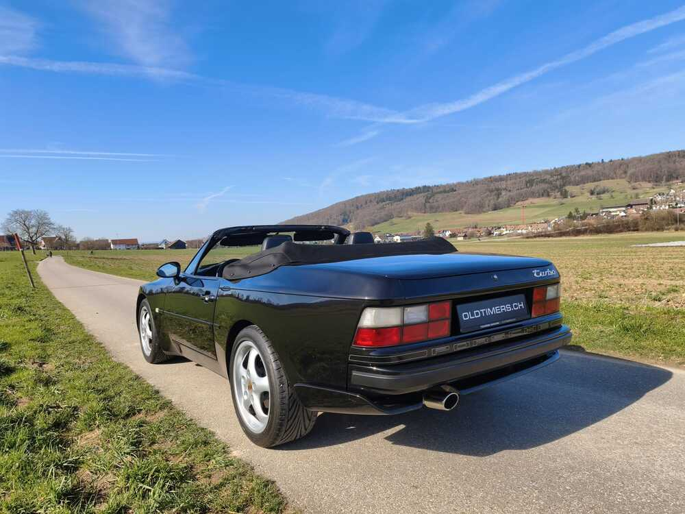 Porsche 944 Turbo Cabriolet
