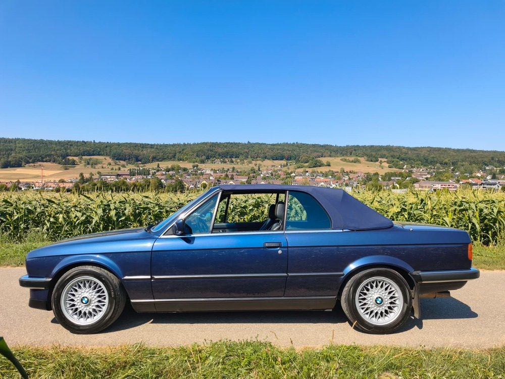 BMW 325i Cabriolet