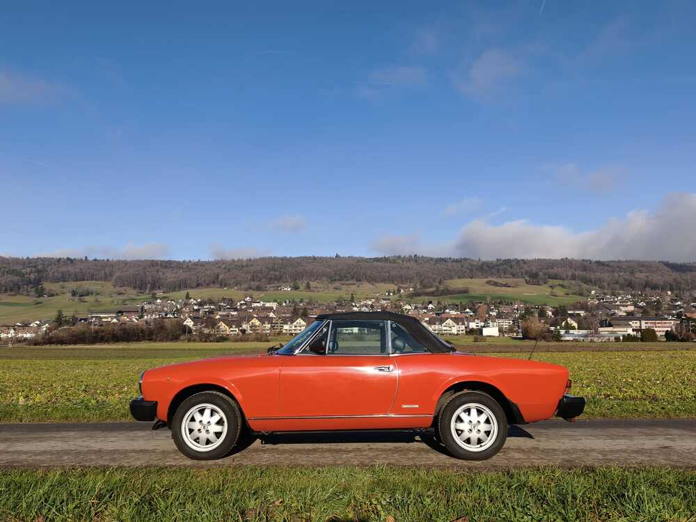 Fiat 124 Spider Cabriolet