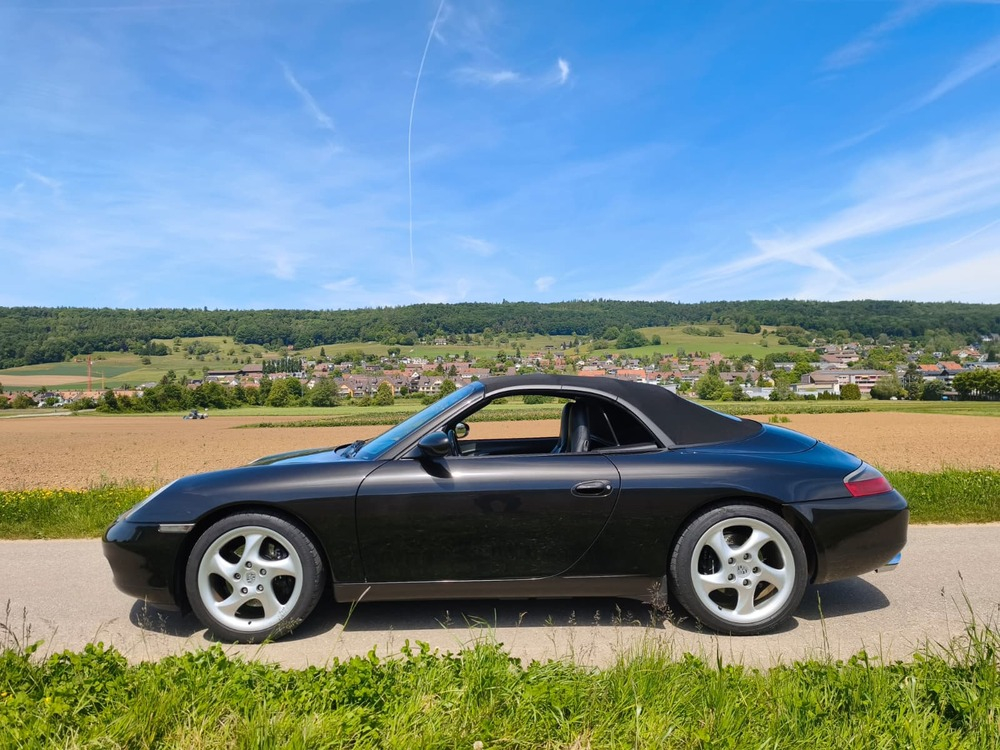 Porsche 911 Carrera Cabriolet