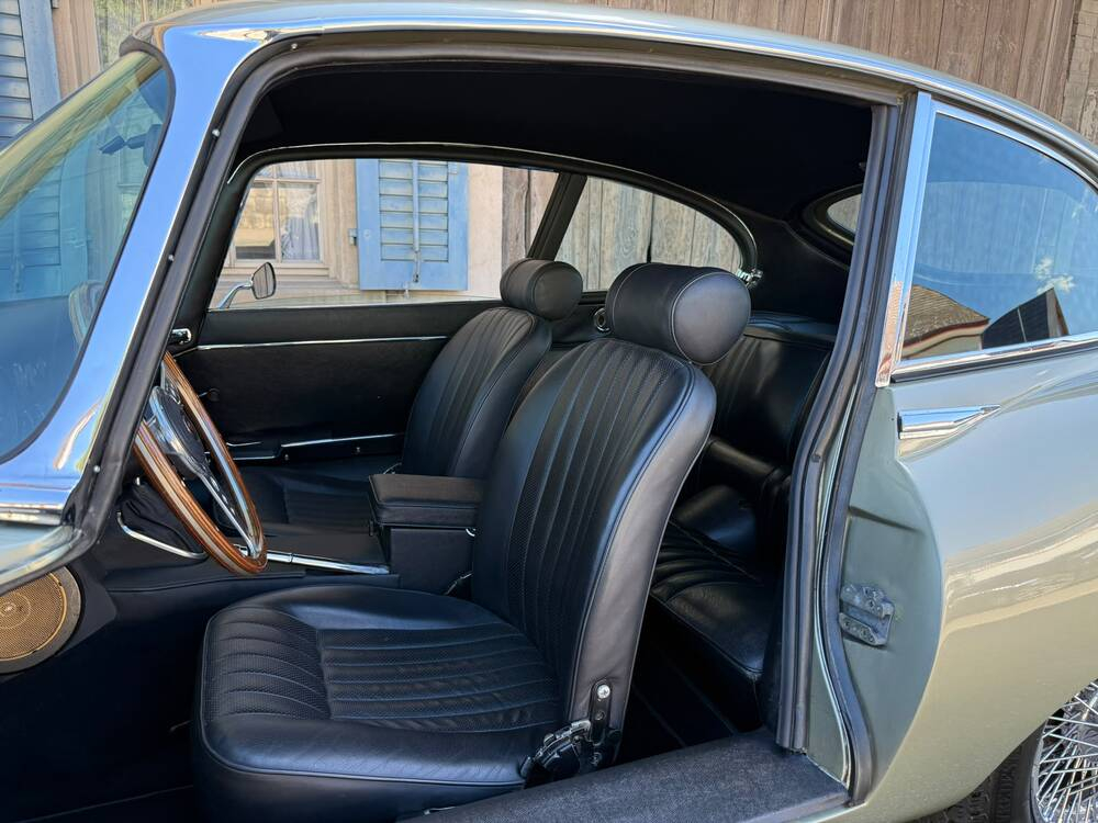Jaguar E-Type 4.2 Serie II Coupé