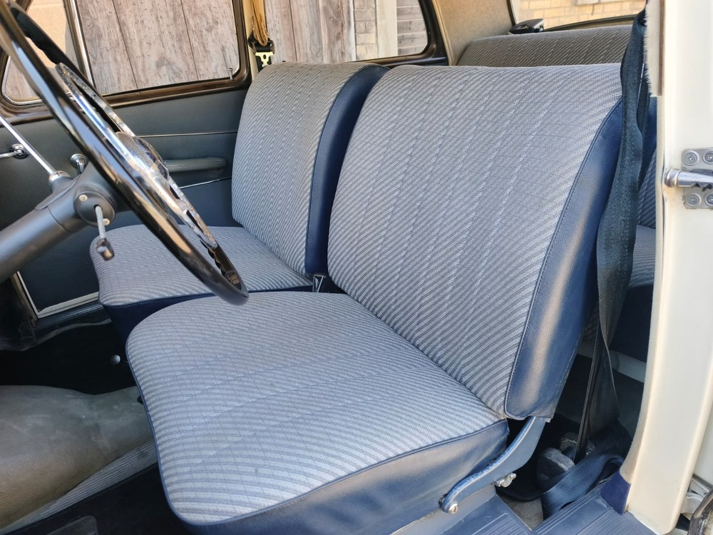 Mercedes-Benz 219 Limousine