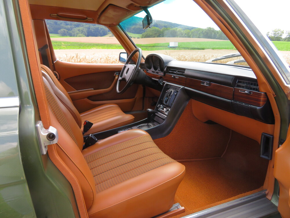 Mercedes-Benz 450 SE Limousine