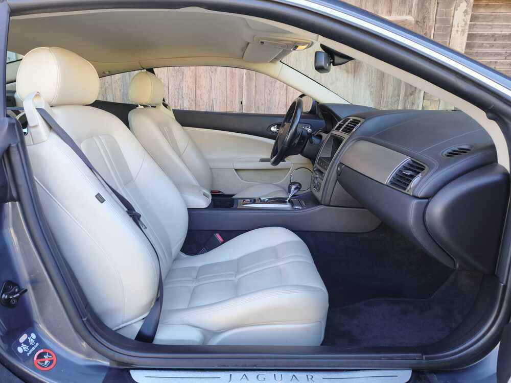 Jaguar XK 4.2 V8 Coupé