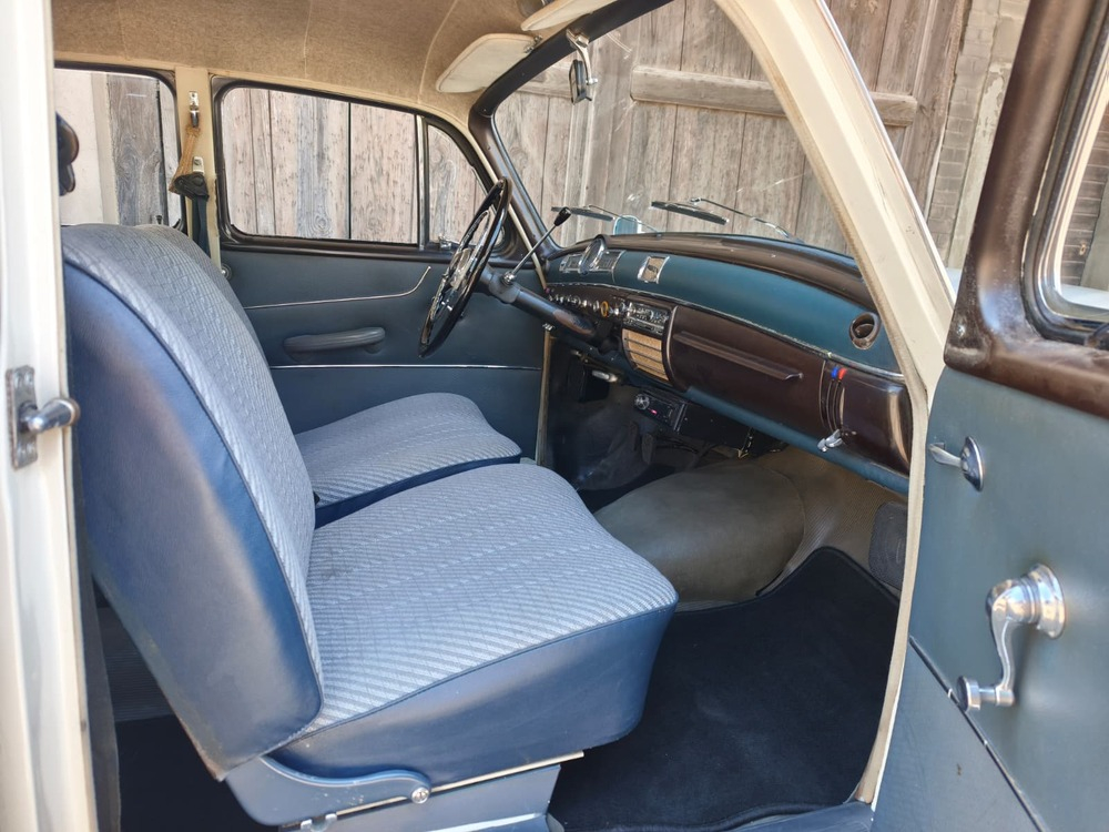 Mercedes-Benz 219 Limousine