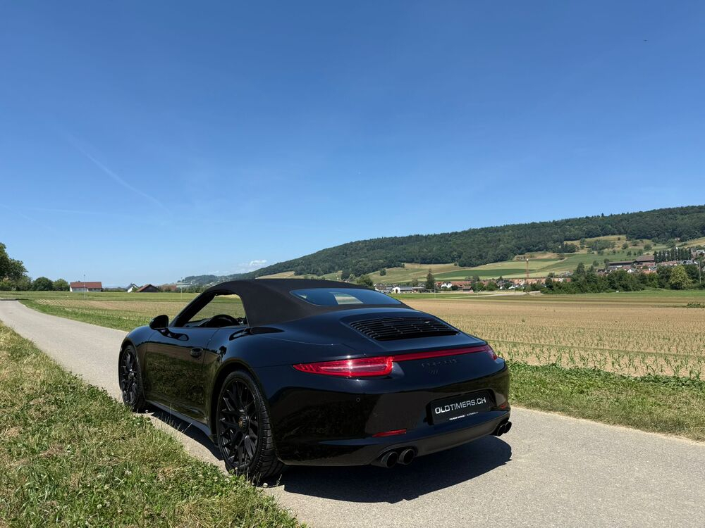 Porsche 911 Carrera 4 GTS PDK Cabriolet