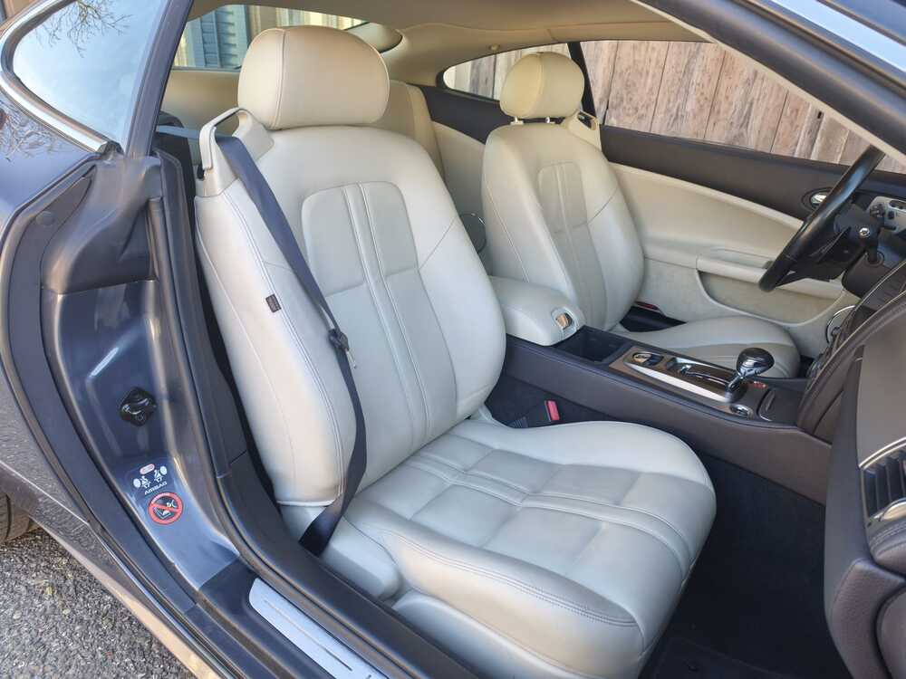 Jaguar XK 4.2 V8 Coupé