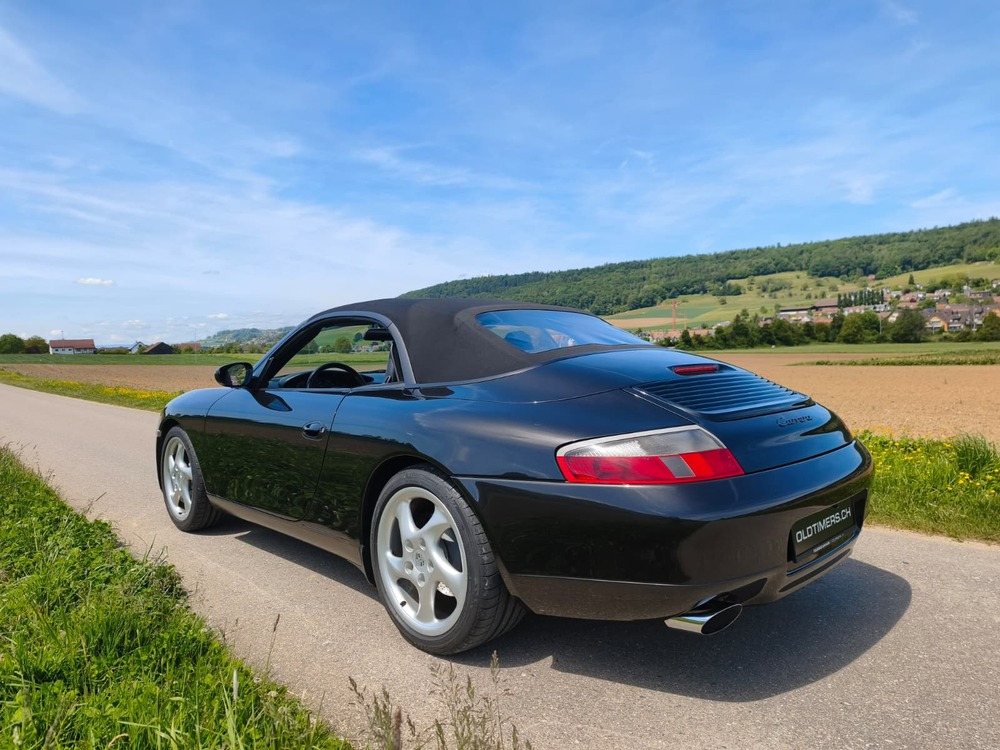 Porsche 911 Carrera Cabriolet
