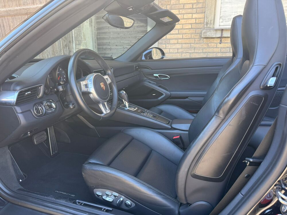 Porsche 911 Carrera 4 GTS PDK Cabriolet