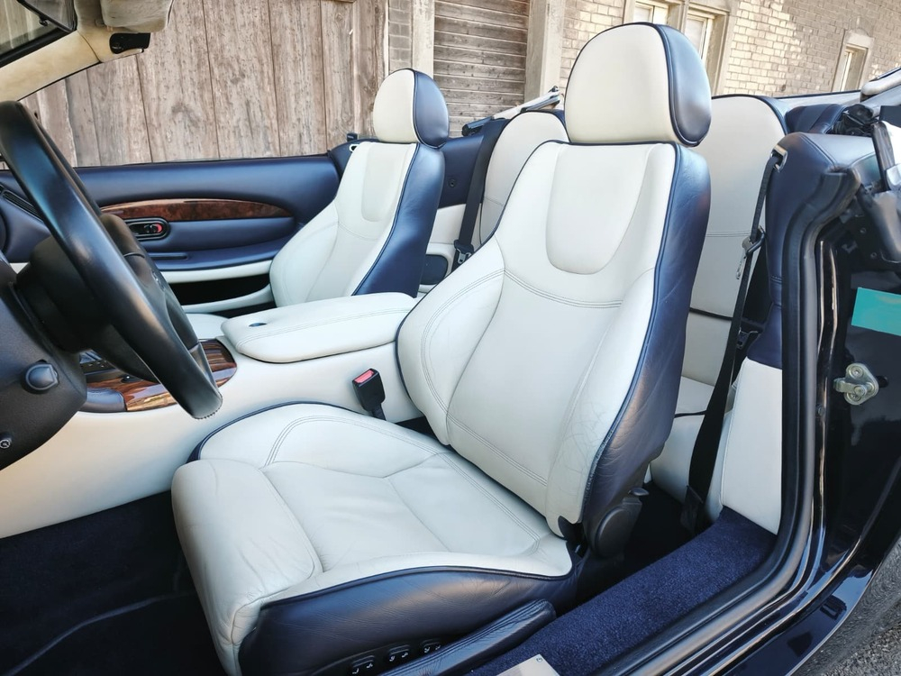 Aston Martin DB7 Vantage Volante Cabriolet